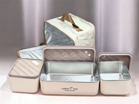 لانش بوكس ٣ قطع مع حقيبة حافظة للحرارة