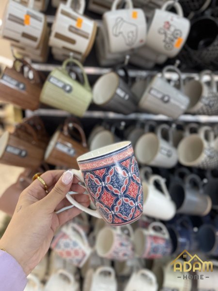 مج برسومات احمر وازرق