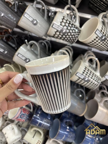 ٣