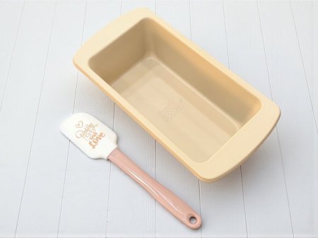 قالب كيك مع سباتولا Food appeal